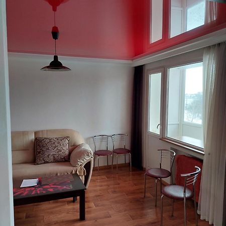 Khmelʼnytsʼkyy Apartment On Pribuzhskaya 2 מראה חיצוני תמונה