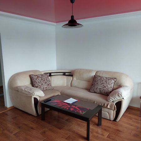 Khmelʼnytsʼkyy Apartment On Pribuzhskaya 2 מראה חיצוני תמונה